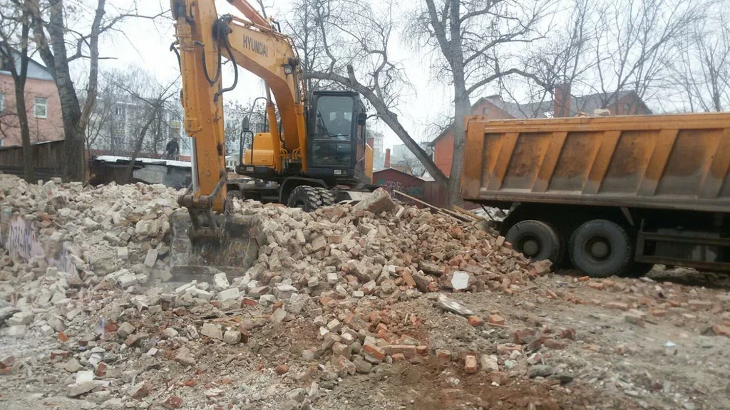 Вывоз мусора ОССиГ с выездом в Донецке в октябре