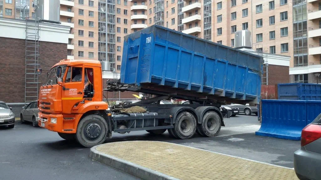Аренда пухто для вывоза строительного и бытового мусора в Донецке в октябре