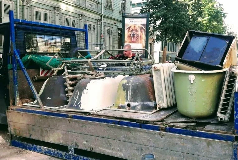 Вывоз старой сантехники в Донецке от ПроМусор: быстро, недорого от 602 руб., утилизация и грузчики
