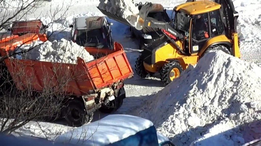 Вывоз снега с погрузкой в Донецке для организаций и частных лиц в октябре